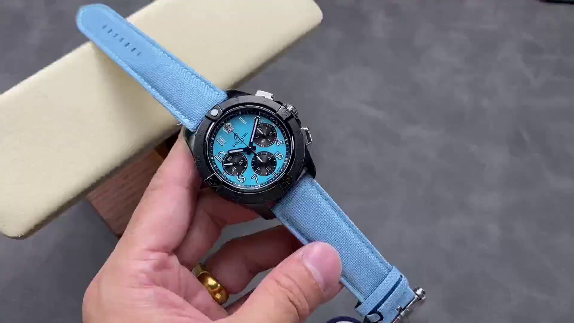 Breitling Avenger B01 Chronograph 42mm Night Mission SB0146101L1X1 Replica - QualitySwissReplica