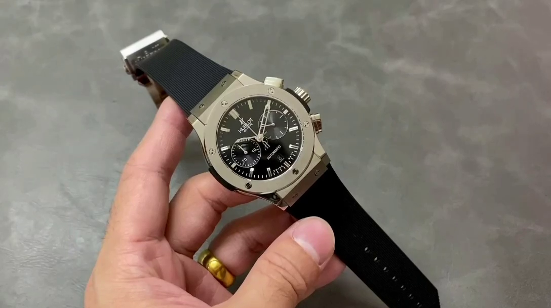 Hublot Classic Fusion 521.NX.1170.RX 45MM Mens - QualitySwissReplica