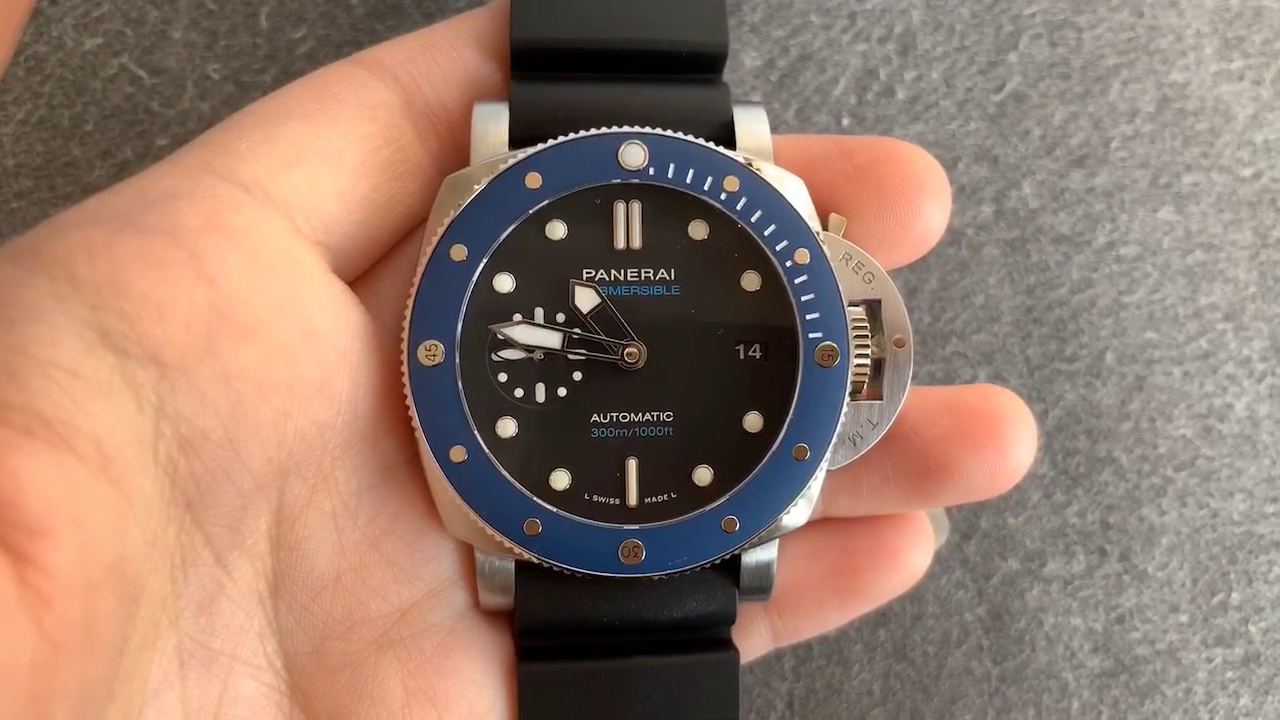 Panerai Submersible PAM01209 Replica 42 Watch Black Dial Blue Bezel - QualitySwissReplica