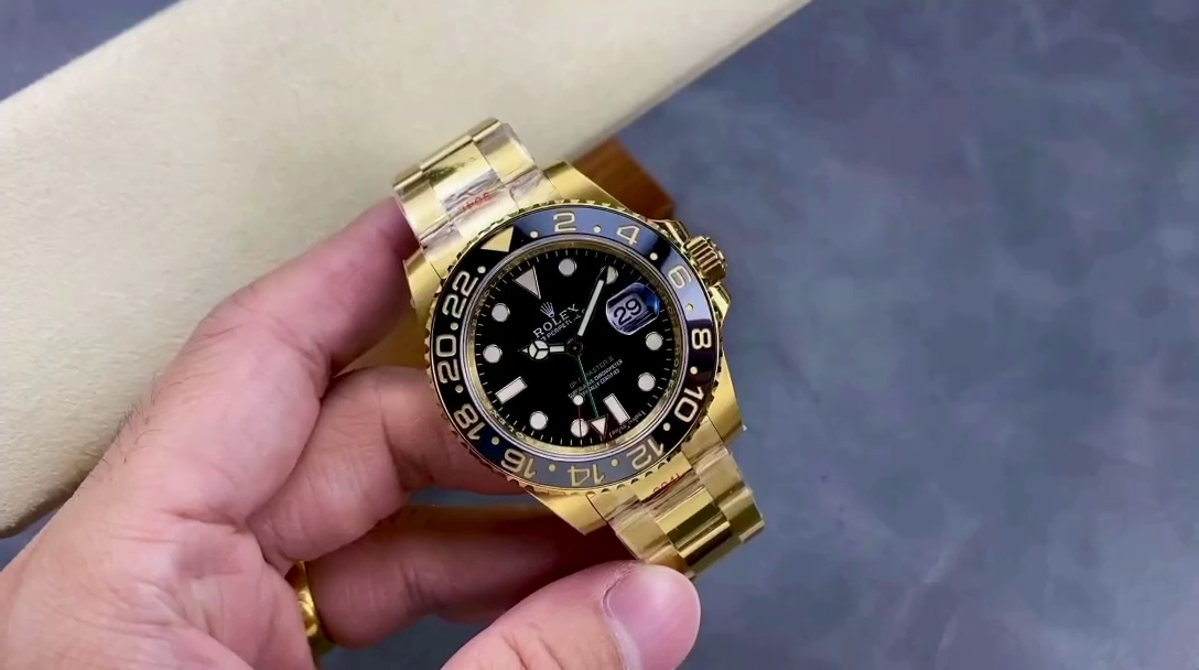 Rolex GMT Master II 40mm Black Dial 116718LN 18k Yellow Gold Men's Watch - QualitySwissReplica