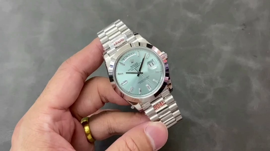 Rolex Day-Date 228206 Ice Blue Dial Platinum 40MM Mens Replica Watch - QualitySwissReplica