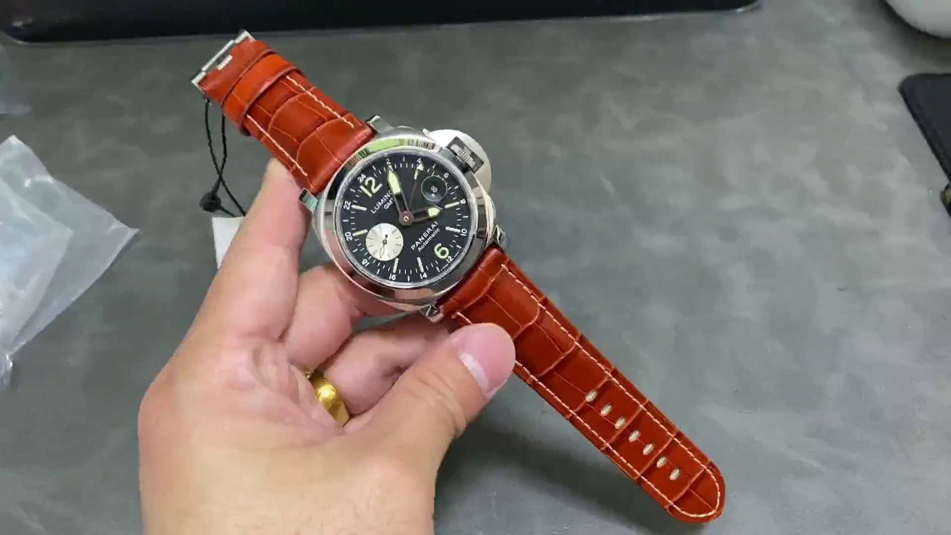 Panerai Luminor GMT PAM01088 Automatic Acciaio 1:1 Clone 44 Black Dial - QualitySwissReplica