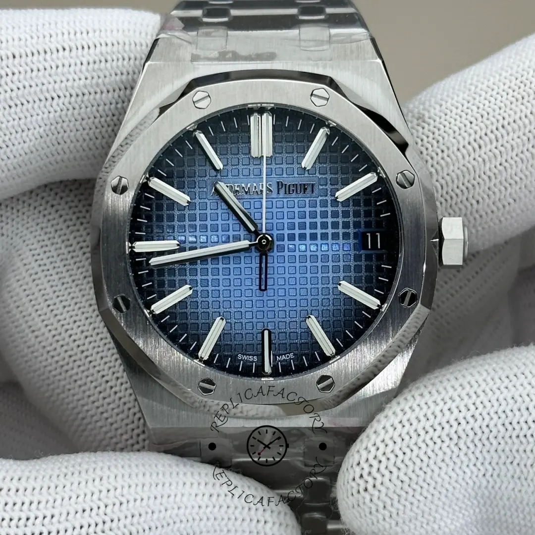1:1 Clone AP Royal Oak Selfwinding 41 Smoked Blue Dial 15510BC.OO.1320BC.02 - QualitySwissReplica