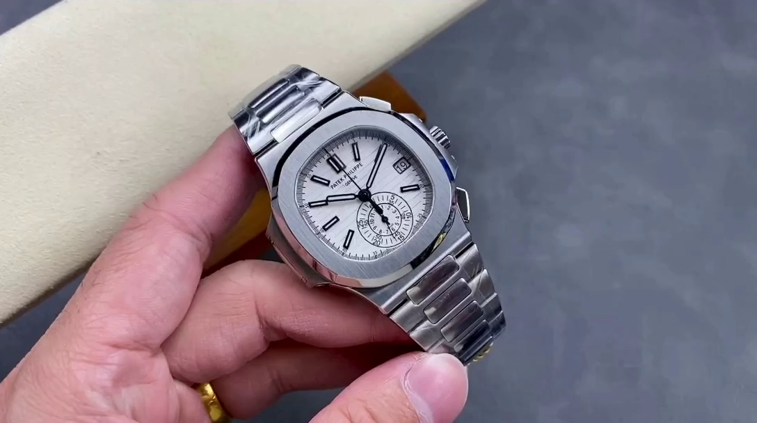 Patek Philippe Nautilus Chronograph Date Stainless Steel 5980 1A 019 - QualitySwissReplica
