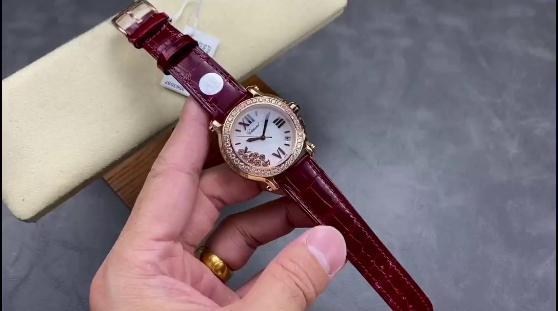 Chopard Happy Sport Rose Gold Women's Quartz Watch 278475-3037 - QualitySwissReplica