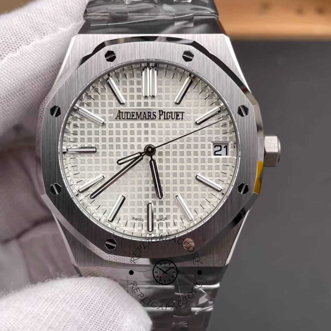 AP Royal Oak 50th Anniversary 15510ST.OO.1320ST.03 Replica Silve Dial - QualitySwissReplica
