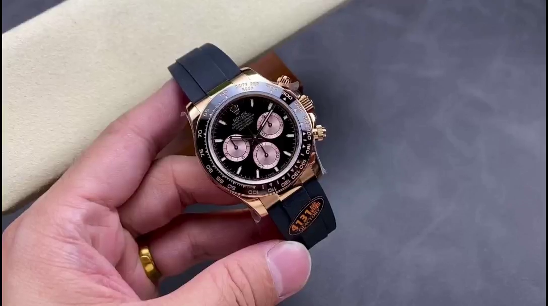 Rolex Cosmograph Daytona 116515LN Rose Gold Black Dial 40mm Mens Replica Watch - QualitySwissReplica