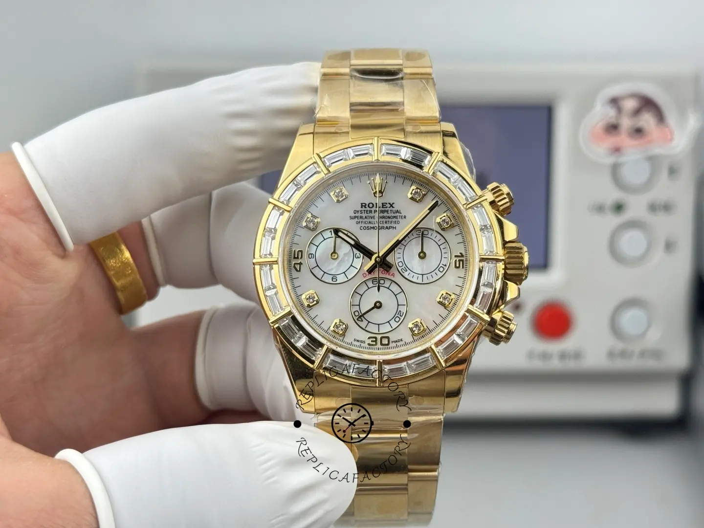 1:1 Clone Rolex Daytona MOP Dial 116568BR 40mm Men's Watch - QualitySwissReplica