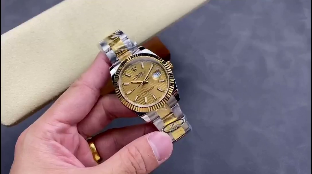 Rolex Datejust 41 Oystersteel & 18K Yellow Gold 126333 0021 Men's Watch - QualitySwissReplica