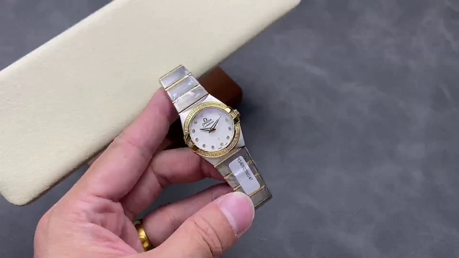 Omega Constellation Quartz 27 mm 123.20.27.60.52.001 Diamonds Bezel Clone - QualitySwissReplica