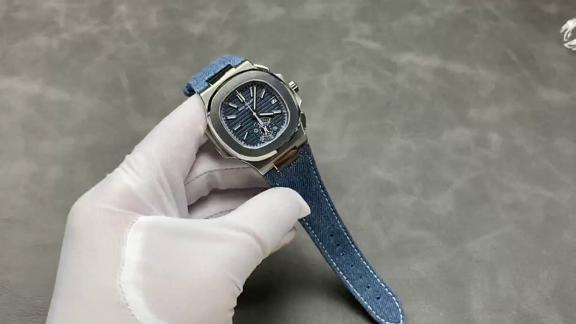 Patek Philippe Nautilus Replica 5980/60G-001 Flyback Chronograph Blue Gray Dial Men's Watch - QualitySwissReplica