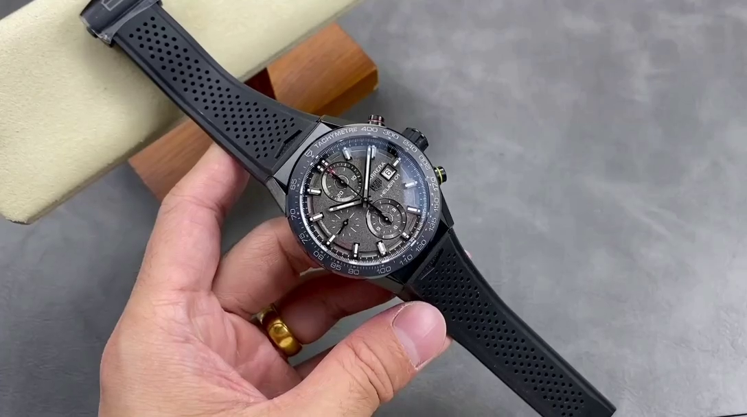 TAG Heuer Carrera Calibre Heuer 01 CAR201J.FT6087 43mm - QualitySwissReplica