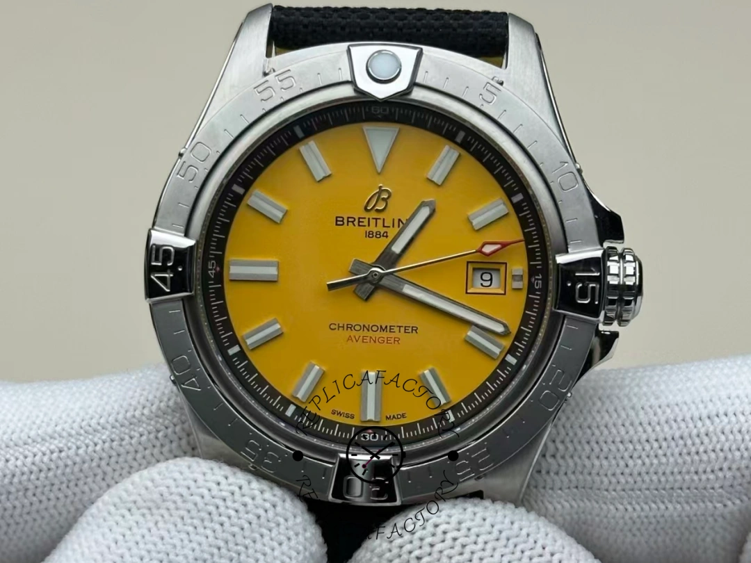Breitling Avenger Automatic 45mm A17319101I1X1 Replica - QualitySwissReplica