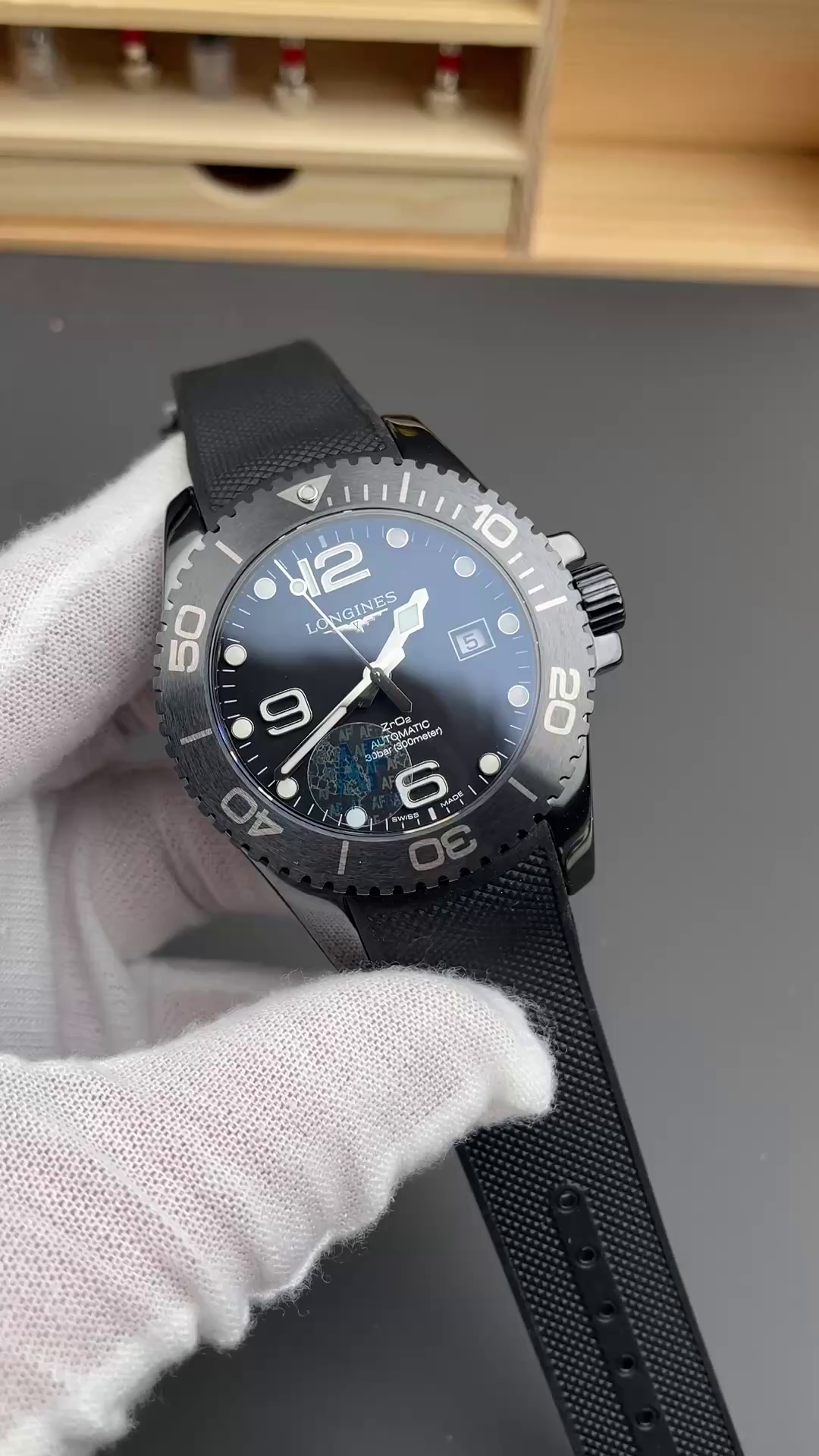 1:1 Clone Longines HydroConquest L3.784.4.56.9 43mm Rubber All-Black Ceramic - QualitySwissReplica