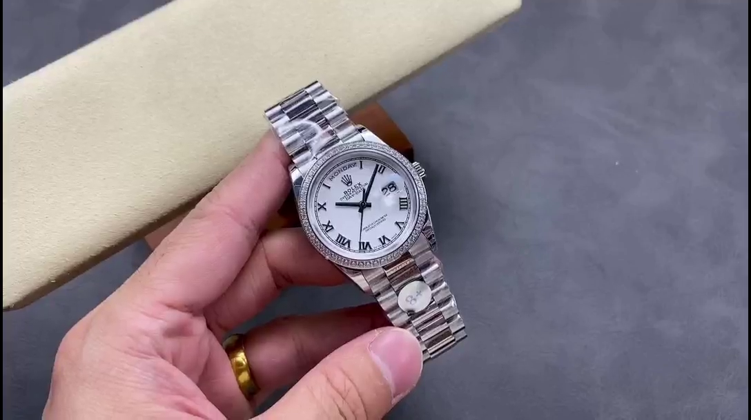 Rolex Day Date 36 White Gold Diamond Bezel White Dial m128399tbr 0019 - QualitySwissReplica