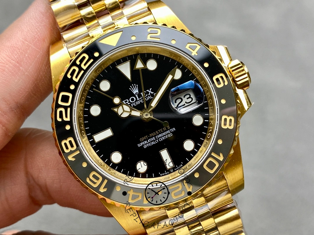 Rolex GMT Master II 40mm m126718grnr 0001 Oyster Bracelet Black Dial Mens Replica Watch - QualitySwissReplica