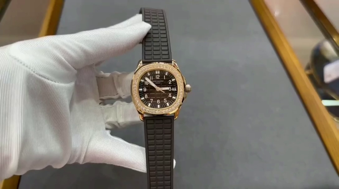 Replica Patek Philippe Aquanaut 5068R 001 Watch For Sale - QualitySwissReplica