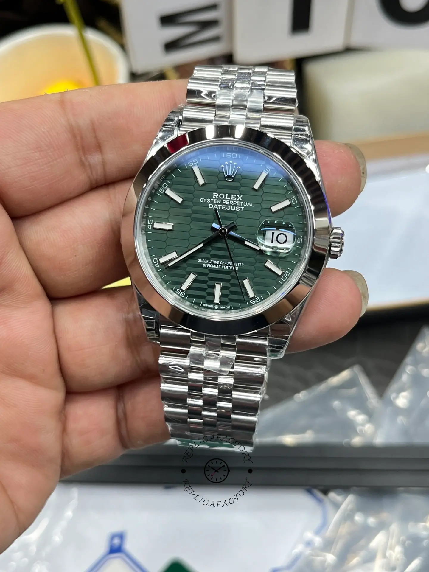 Rolex Datejust 41 Mint Green Dial with Smooth Bezel 126300 Men's Watch - QualitySwissReplica