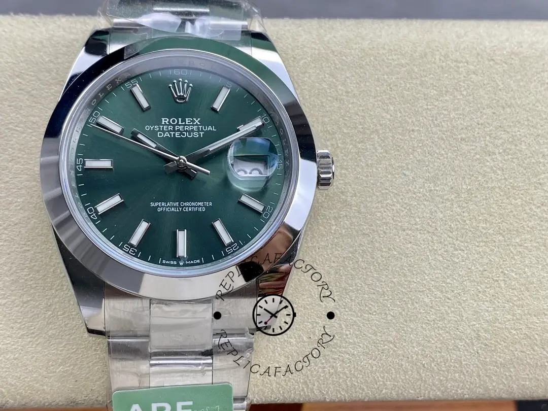 Rolex Datejust 41 Green Stick Dial Oyster m126300 0019 Men's Watch - QualitySwissReplica