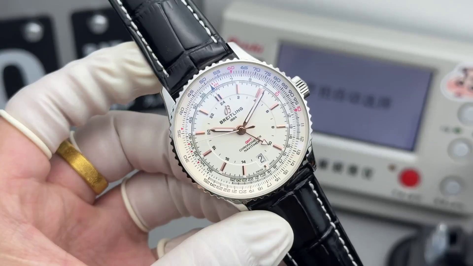 Breitling Navitimer Automatic GMT 41 A32310211G1P1 Clone Watch - QualitySwissReplica