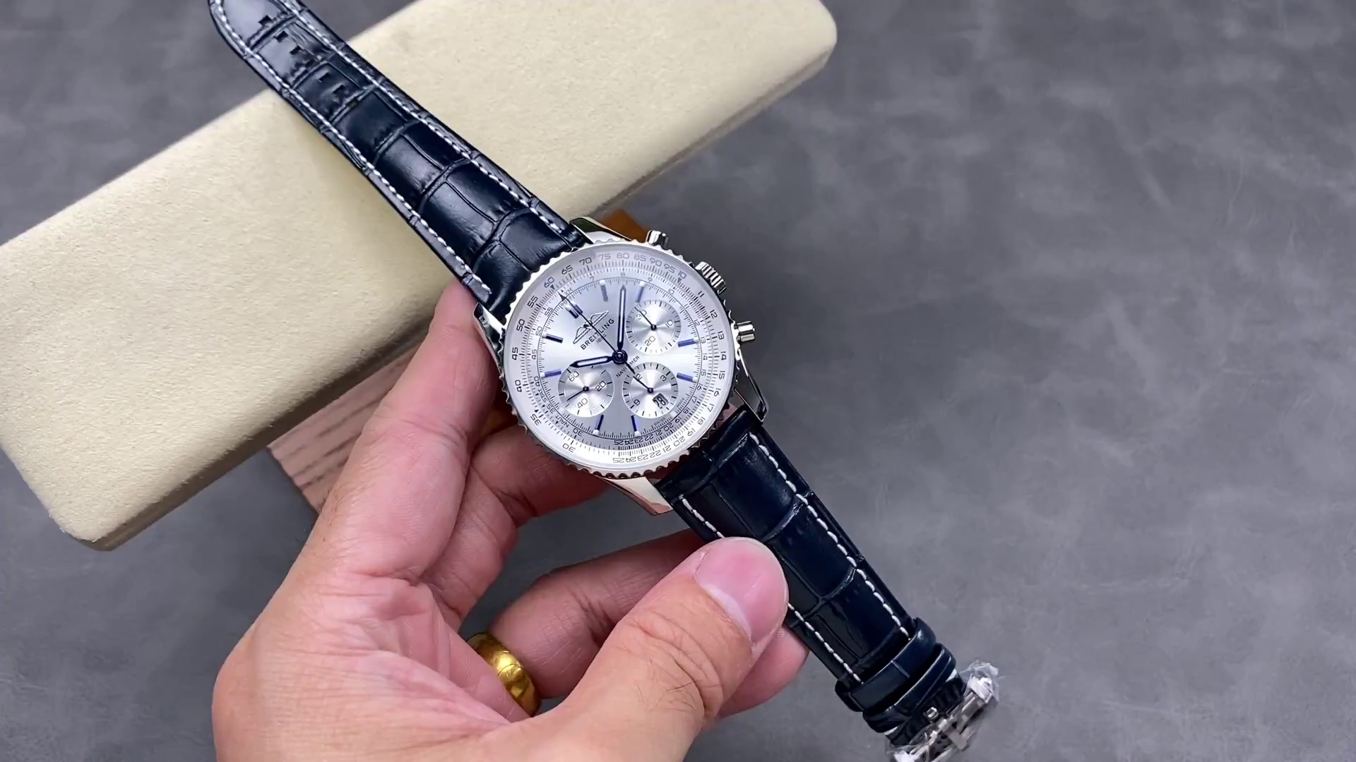 Breitling Navitimer B01 Chronograph 41mm AB0139A71G1P1 Replica - QualitySwissReplica