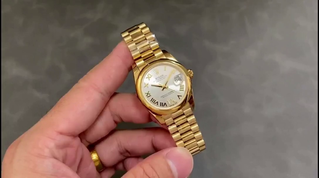 Rolex Datejust 31 Silver VI Daimond Dial 18k Yellow Gold Watch 178248 - QualitySwissReplica