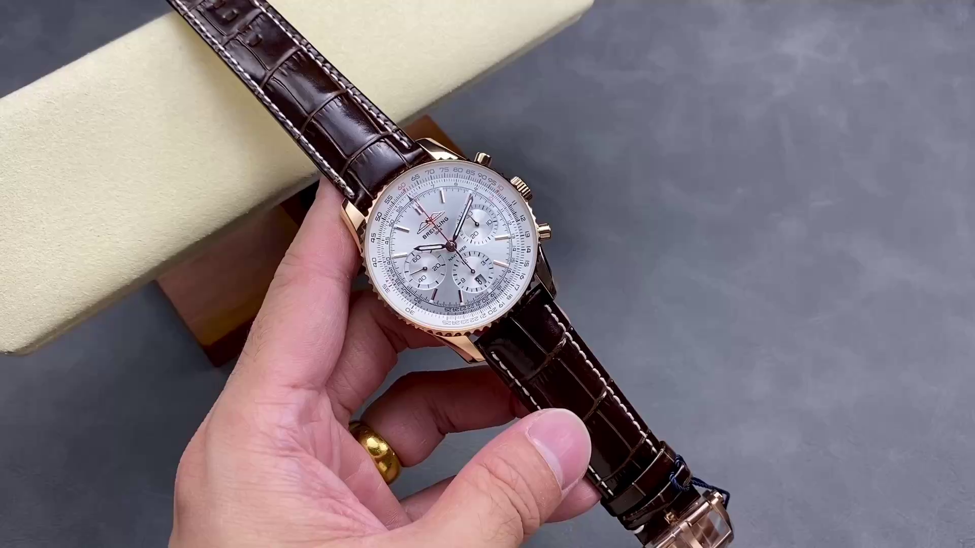 Breitling Navitimer B01 Chronograph 41mm RB0139211G1P1 Replica - QualitySwissReplica
