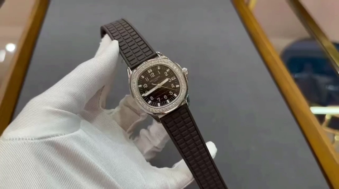 Replica Patek Philippe Aquanaut 5067A 023 Watch For Sale - QualitySwissReplica