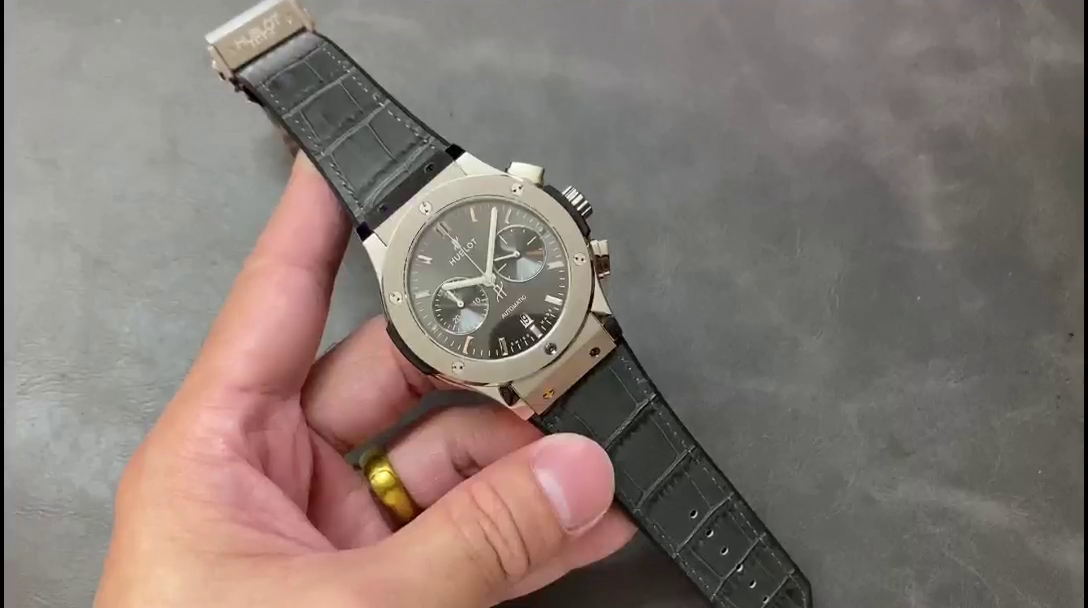 Hublot Classic Fusion 521.NX.7071.LR 45MM Mens - QualitySwissReplica