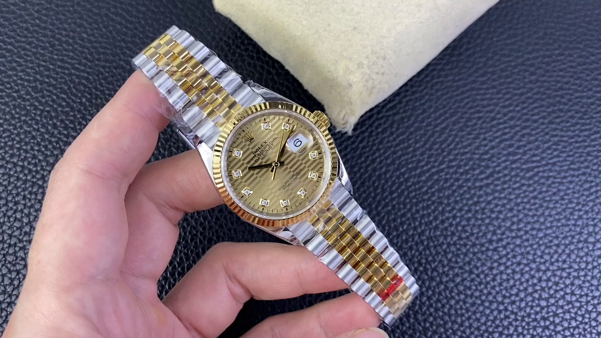 Rolex Datejust 36 126233 0045 Champagne Fluted Motif Diamond Dial - QualitySwissReplica