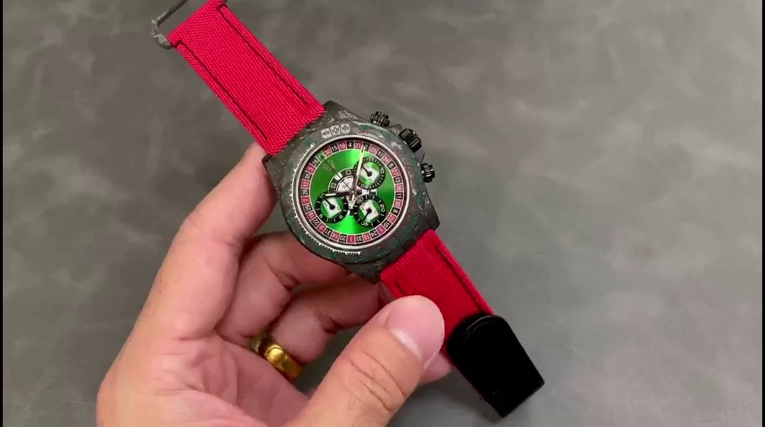 Rolex Daytona Diw Black Carbon Lucky Player (casino) 40mm Oyster - QualitySwissReplica