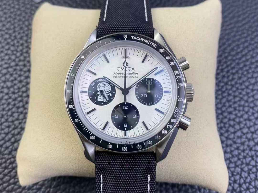 Omega Speedmaster Chronograph 310.32.42.50.02.001 1:1 Clone Black Nylon Strap - QualitySwissReplica