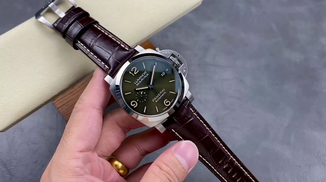 Panerai PAM01116 Luminor Marina 3 Days 44 1:1 Clone Green Dial Automatic - QualitySwissReplica