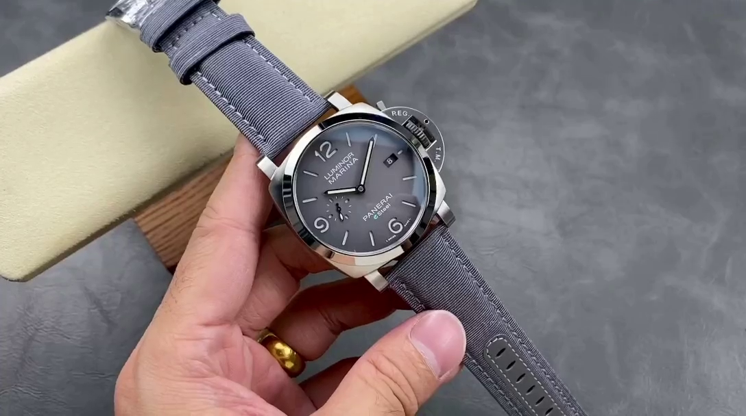 Panerai Luminor Marina PAM01358 Replica eSteel 44mm Grigio Roccia Watch - QualitySwissReplica