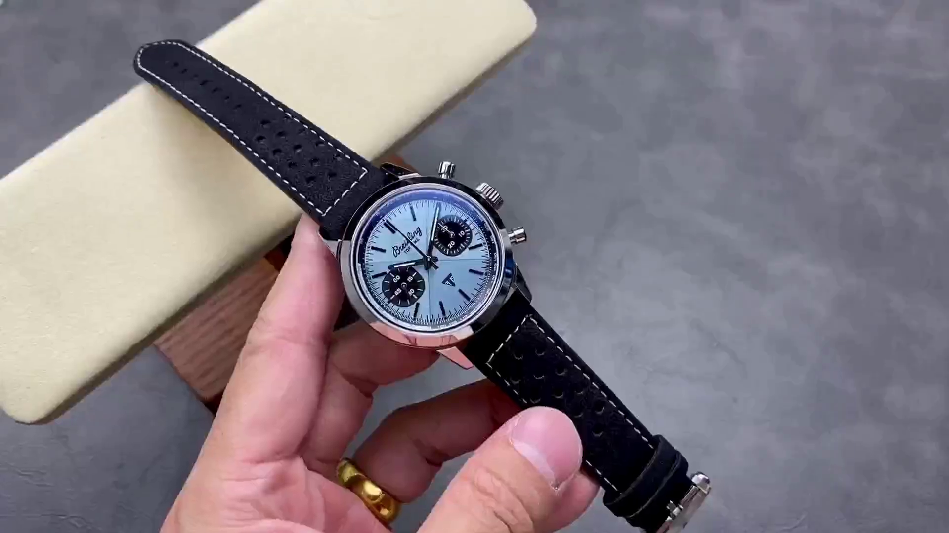 Breitling Top Time B01 Triumph Ice-Blue Dial 41mm AB017641C1X1 1:1 Clone Watch - QualitySwissReplica