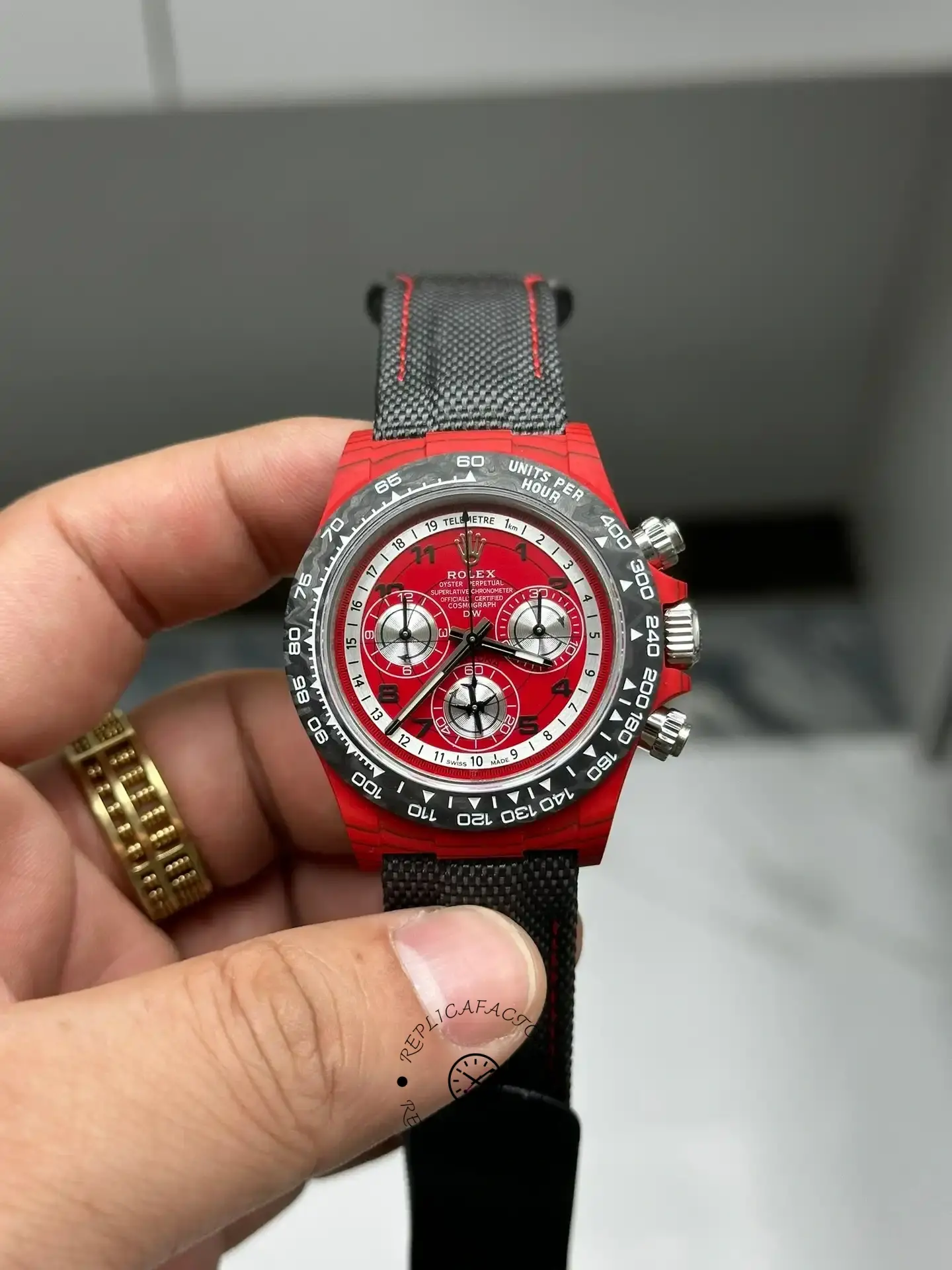 Rolex Daytona Diw Customised Oyster Red Quartz Carbon Fiber 40mm - QualitySwissReplica