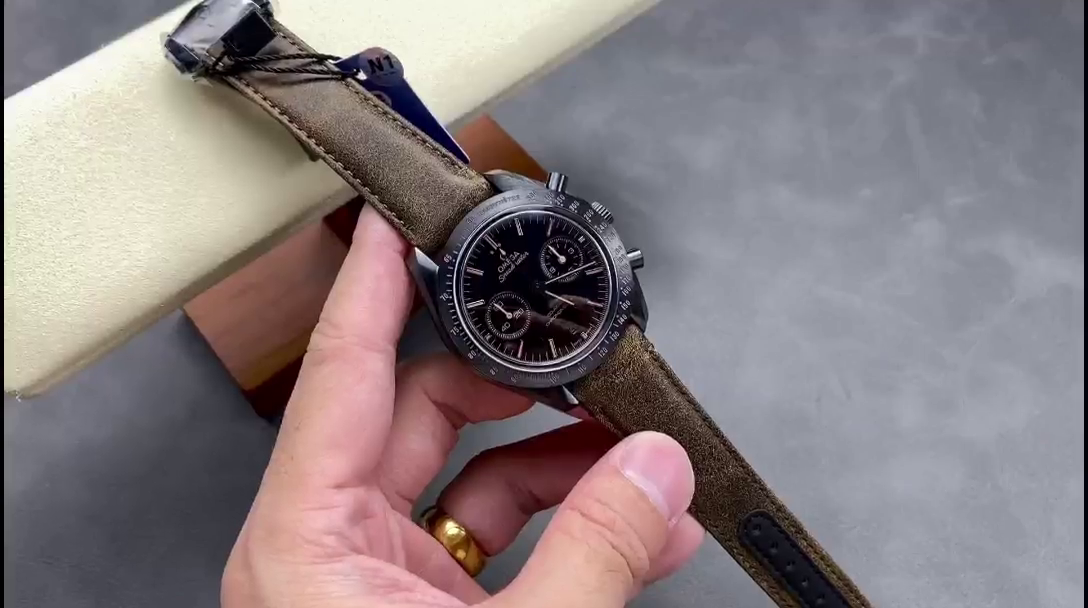 Omega Speedmaster Moonwatch 311.92.44.51.01.006 Black Dial 1:1 Clone - QualitySwissReplica
