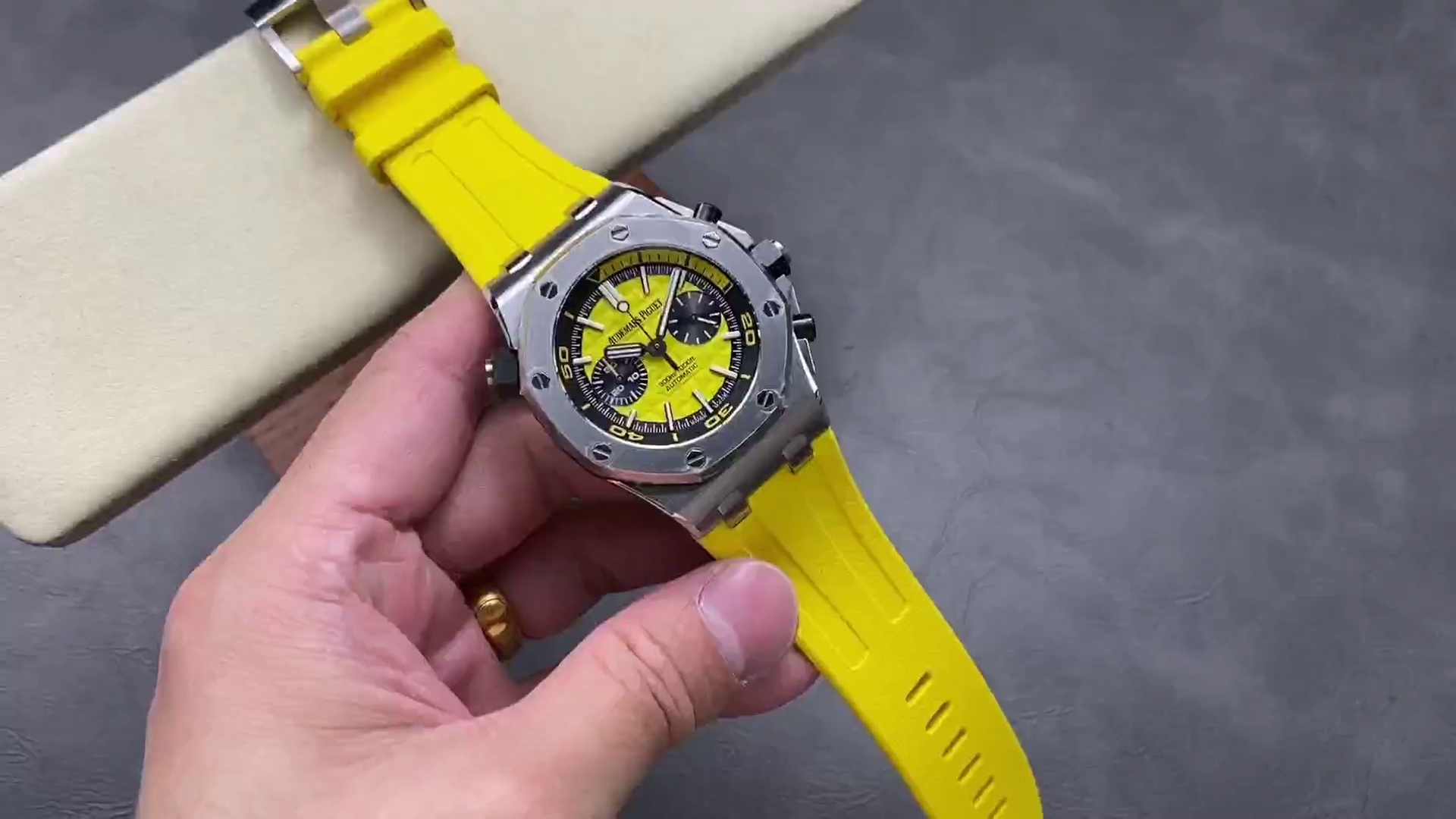 AP Royal Oak Offshore Diver Chronograph 42 26703ST.OO.A051CA.01 Replica - QualitySwissReplica