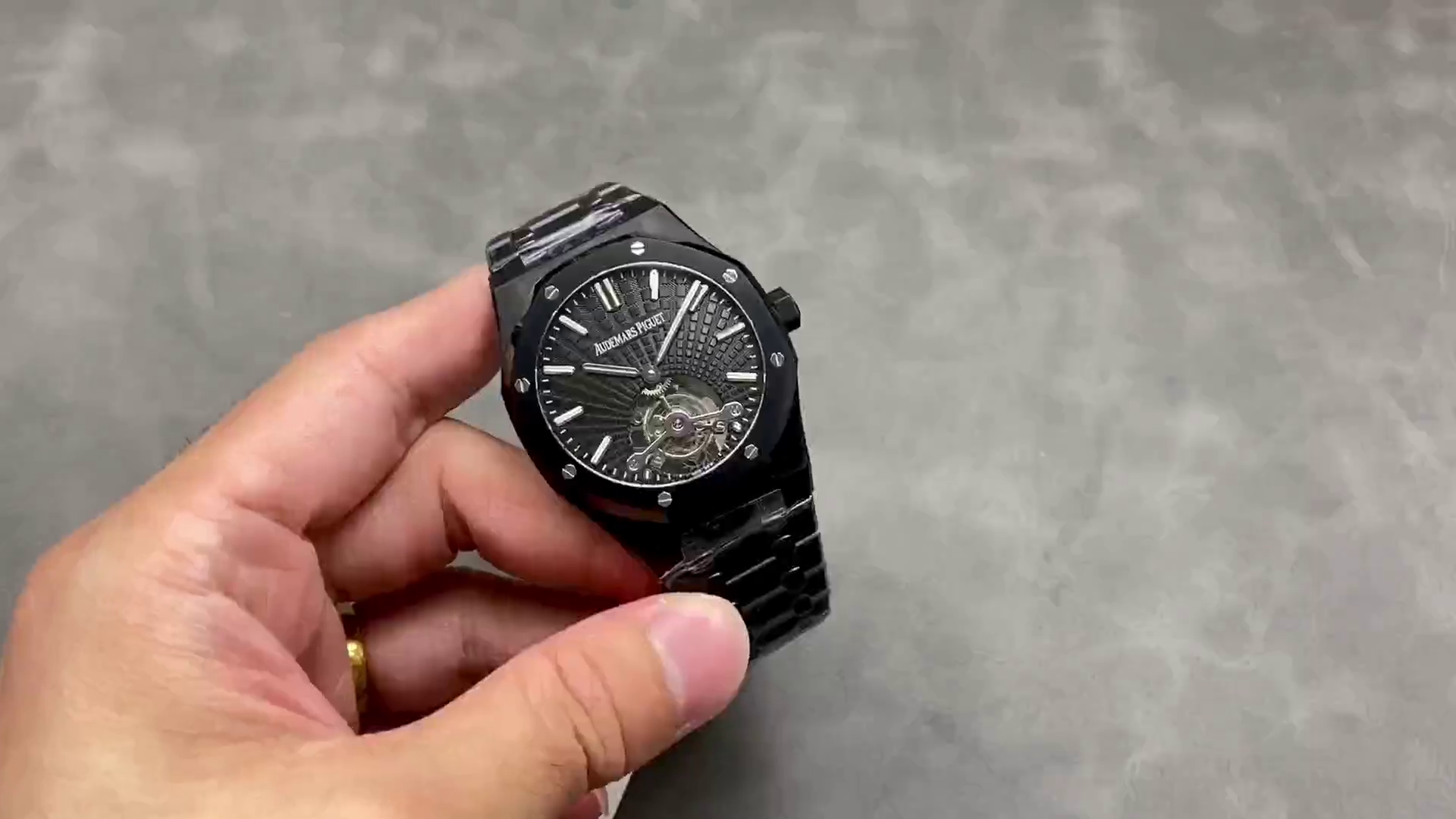 AP Royal Oak Tourbillon Extra-Thin 41mm 26522CE.OO.1225CE.01 Replica - QualitySwissReplica