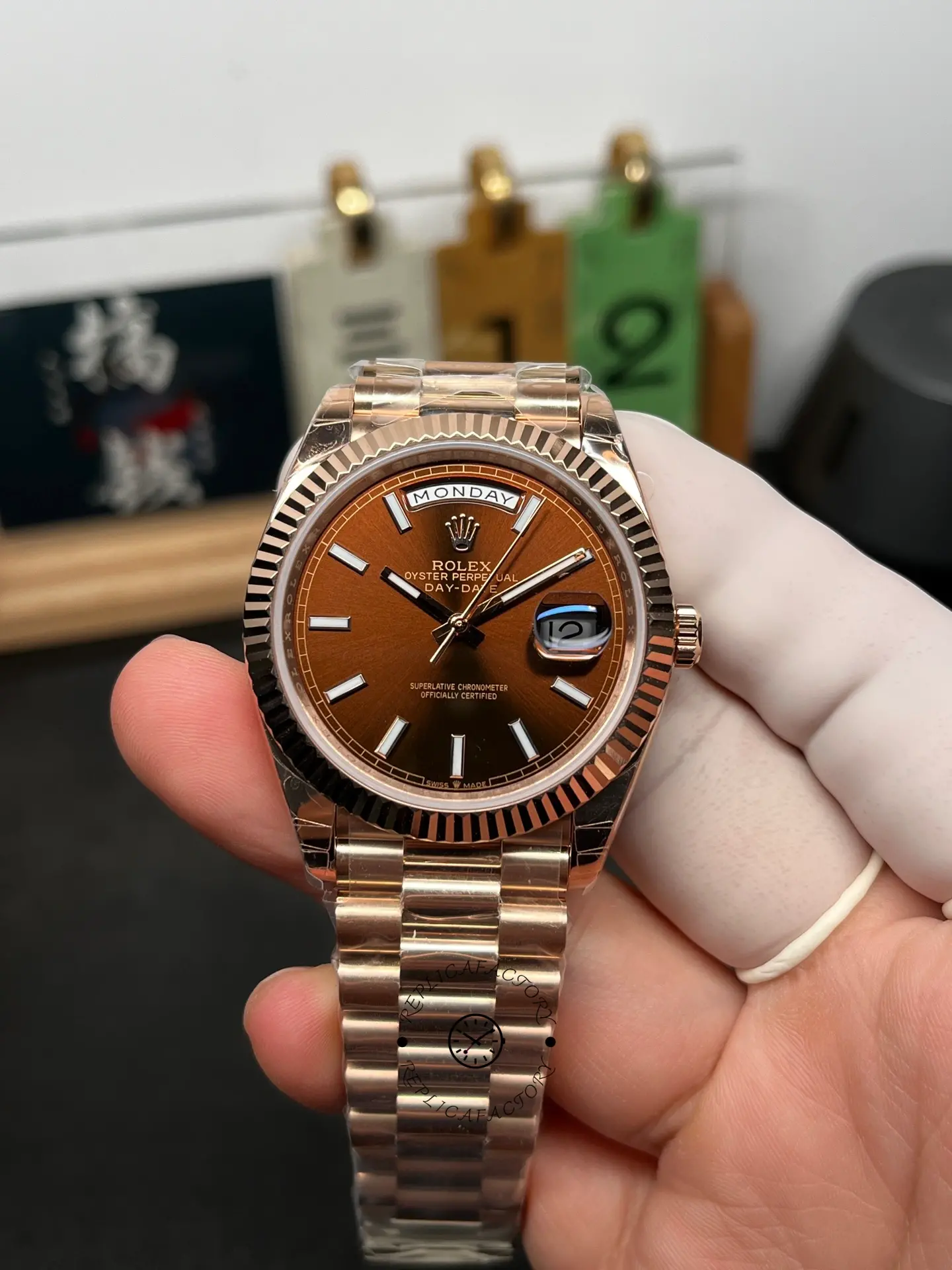 Rolex Day-Date 40 Chocolate Dial President Bracelet 228235-0053 Replica - QualitySwissReplica