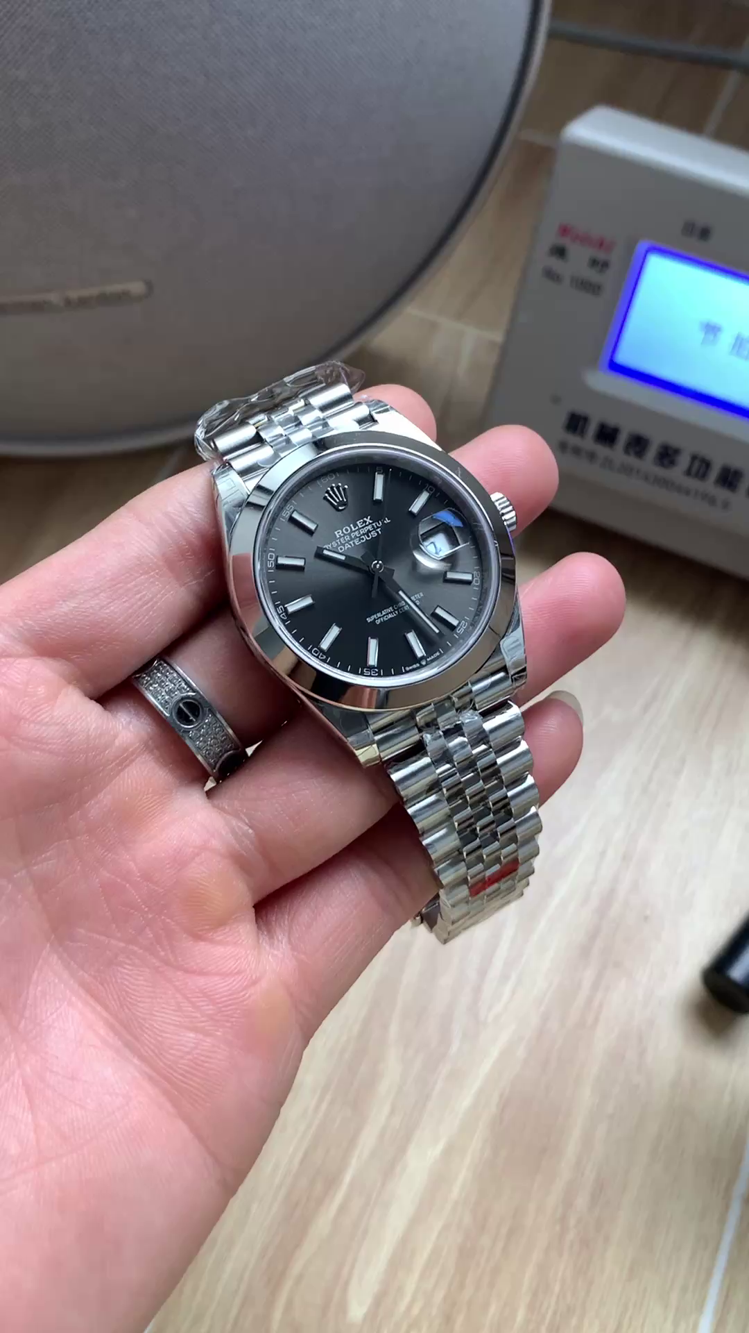 Rolex Datejust 41 Stainless Steel Grey Dial Jubilee Band M126300 0008 Men's Watch - QualitySwissReplica