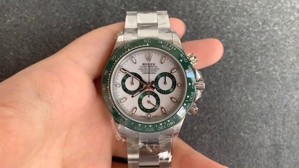 Rolex Daytona Oyster Perpetual 116500LV Green Ceramic Bezel White Dial - QualitySwissReplica