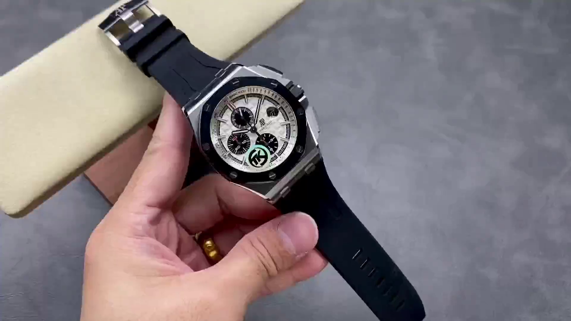 AP Royal Oak Offshore Two Tone 26400SO.OO.A002CA.01 Replica 44MM Watch - QualitySwissReplica