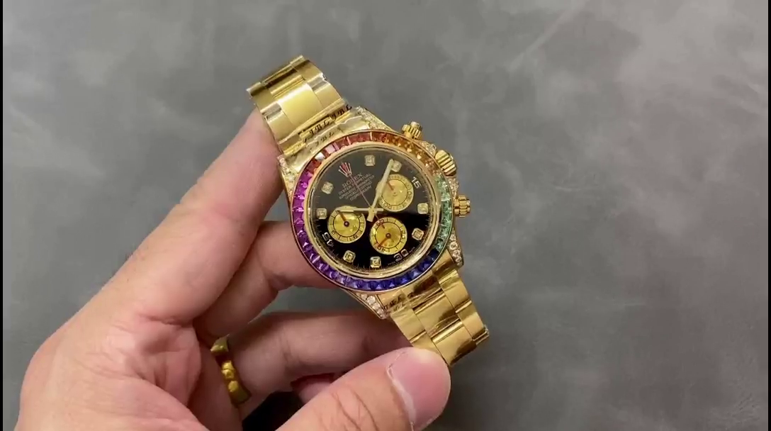 Rolex Daytona 116598 Yellow Gold Black Diamond Dial 40MM Mens Replica Watch - QualitySwissReplica