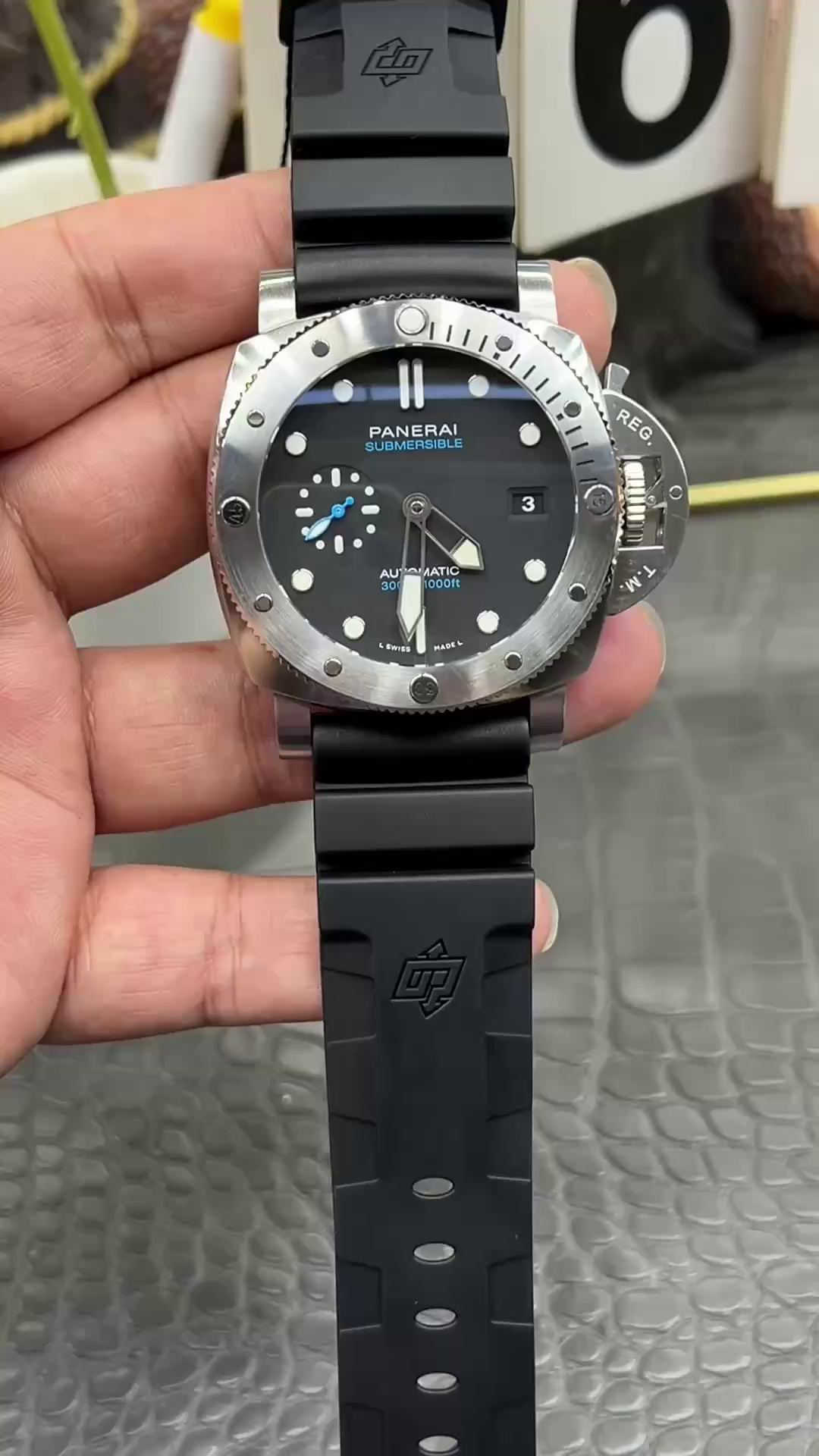 Panerai PAM01229 Luminor Submersible QuarantaQuattro 1:1 Clone Black Rubber Strap - QualitySwissReplica