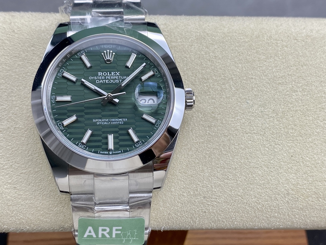 Rolex Datejust 41mm Steel Oyster Bracelet Smooth Bezel 126300 0021 - QualitySwissReplica