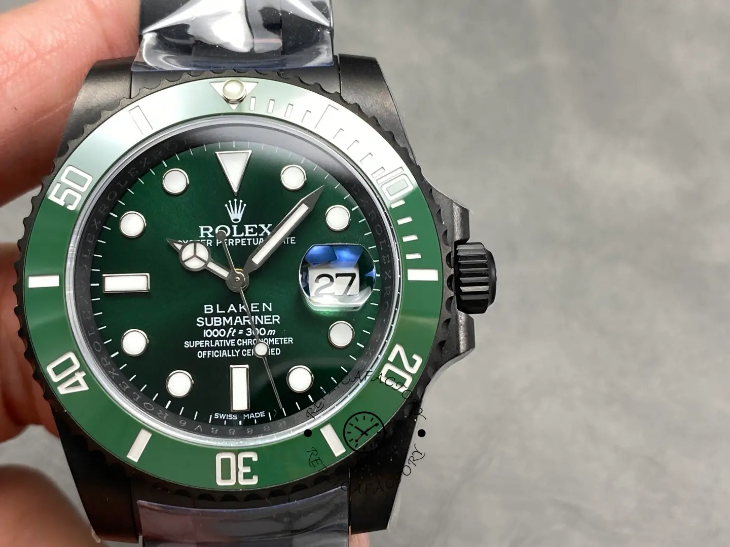 Rolex Submariner 'Hulk' 116610LV - QualitySwissReplica