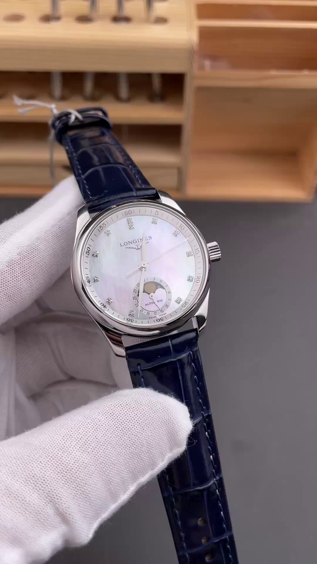 Longines Master Replica L2.409.4.87.0 MOP Diamond 34 Moonphase Alligator Watch - QualitySwissReplica