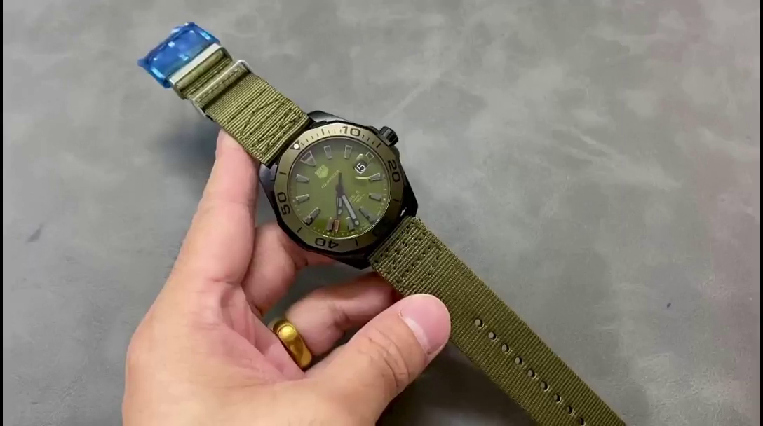 Tag Heuer Aquaracer Khaki Matte Dial Automatic WAY208E.FC8222 43mm - QualitySwissReplica