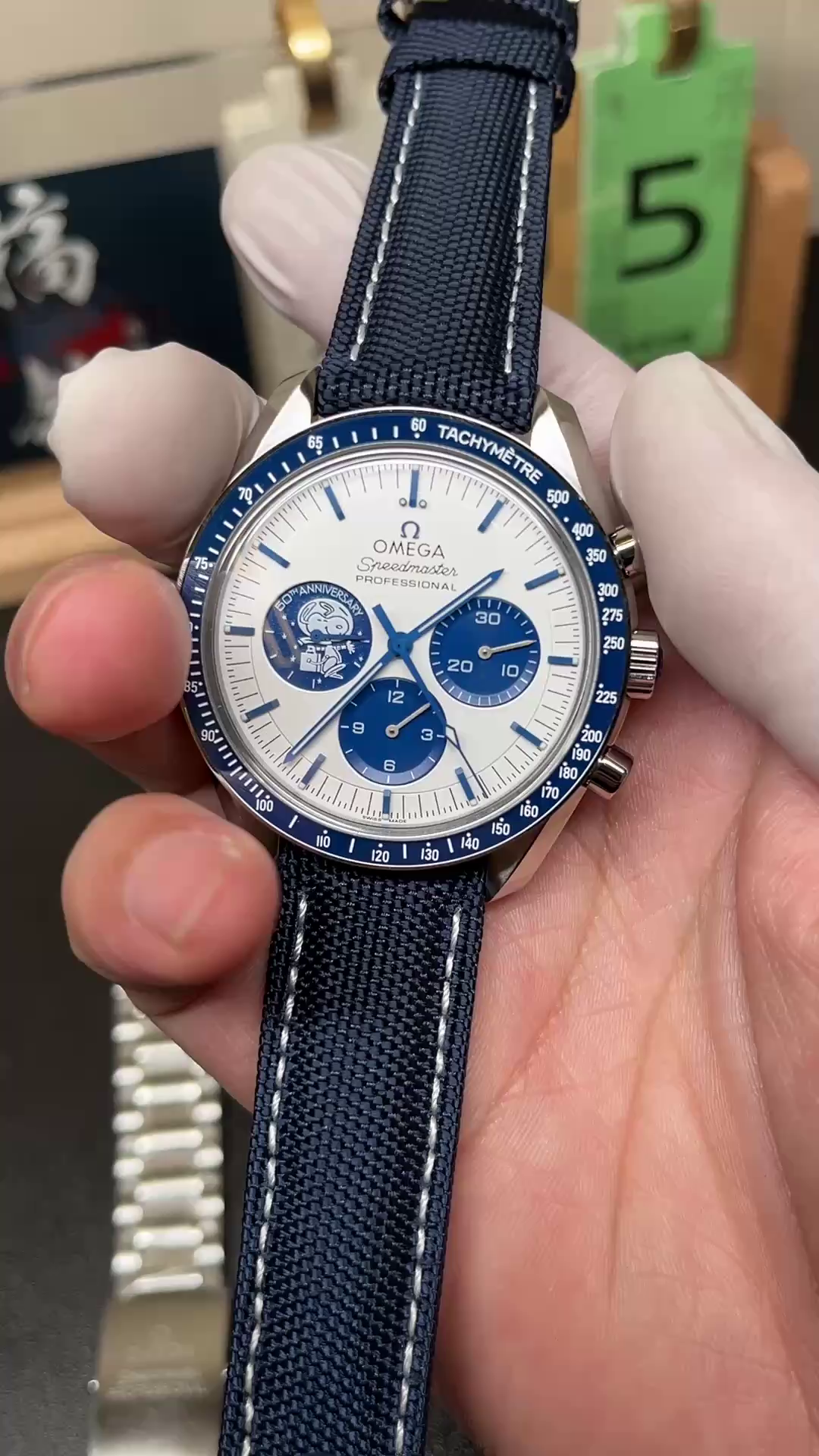 Omega Speedmaster Snoopy Award 310.32.42.50.02.001 Silver Dial Replica Watch - QualitySwissReplica